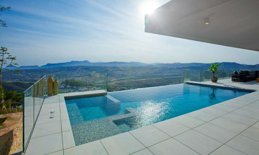 luxury housing in Spain